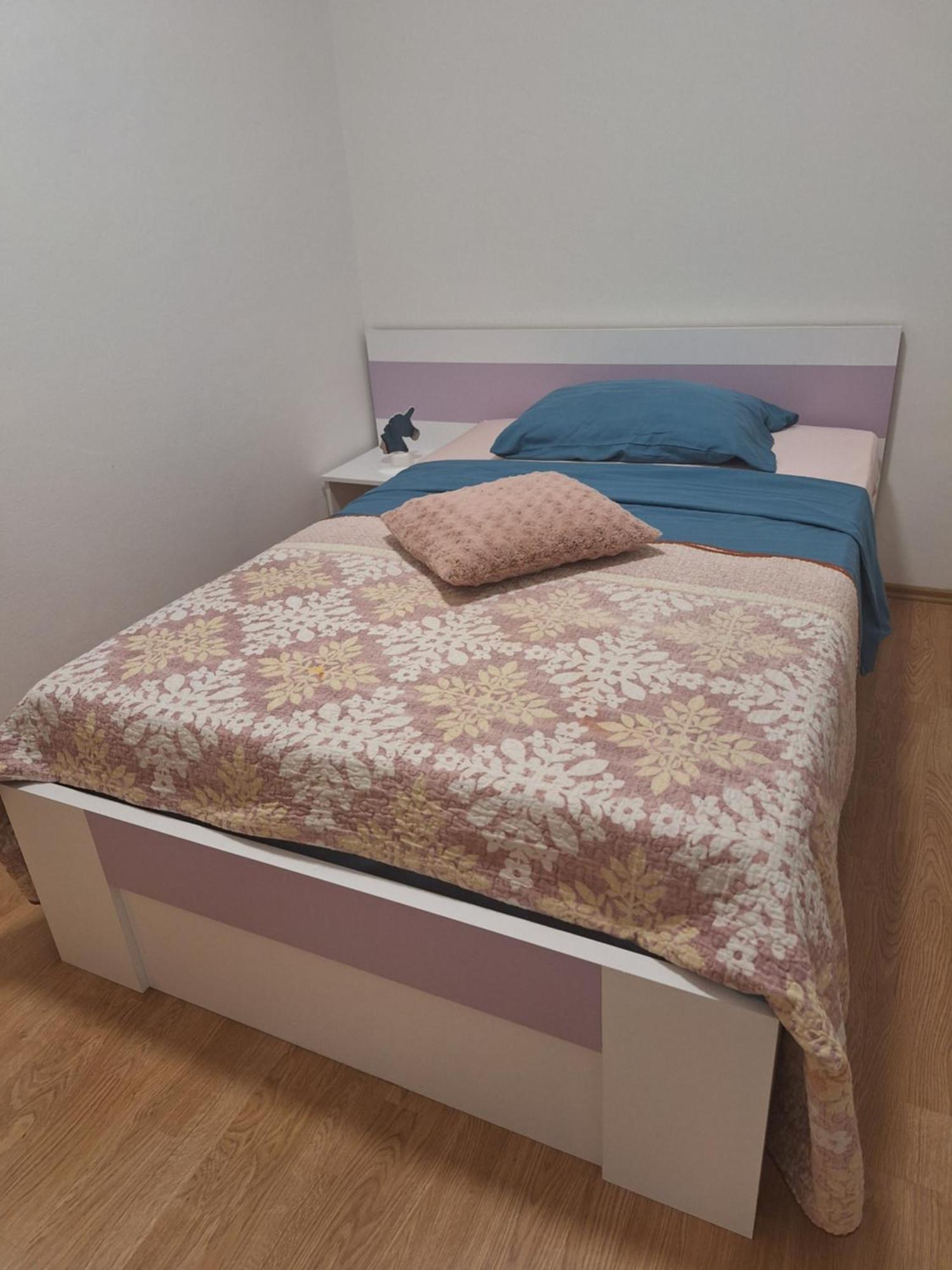 App Keti Apartment Умаг Екстериор снимка